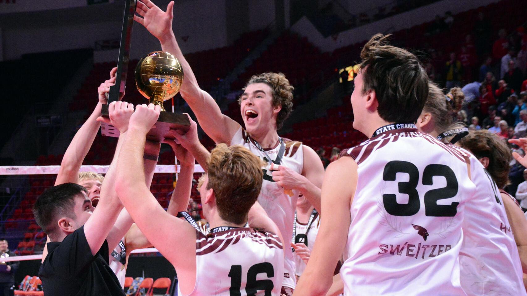 Latin phrase motivates Middleton boys volleyball to win program's first state championship